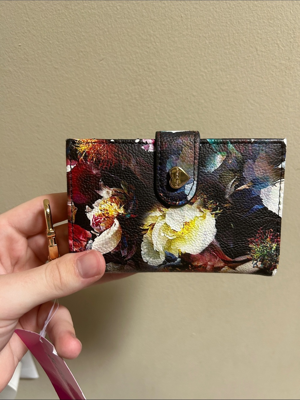Betsey Johnson Floral Card Holder Keychain - Black & Multicolor - Picture 2 of 15